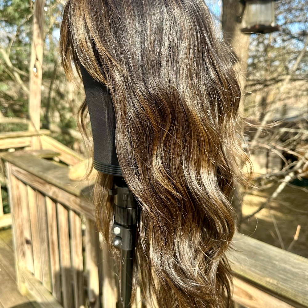 🌟Belle Tress - Liverpool-Chocolate -R,Wavy Brown Highlighted Women's Wig - Picture 10 of 16